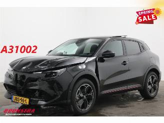 Unfallwagen Alfa Romeo Junior Elettrica Speciale 54 kWh Pano LED ACC Massage Camera 5.351 km! 2025/8