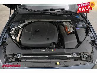 Volvo V-60 T8 Twin Engine AWD Inscription Pano LED ACC H/K Ventilatie LRHZ AHK picture 9