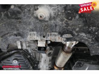 Peugeot 208 1.2 Hybrid 145 e-DCS6 GT Pano LED Navi Clima Cruise Camera picture 9