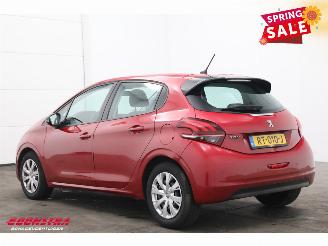 Peugeot 208 1.2 PureTech Blue Lion 5-DRS Navi Airco Cruise Bluetooth PDC picture 4