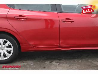 Peugeot 208 1.2 PureTech Blue Lion 5-DRS Navi Airco Cruise Bluetooth PDC picture 6