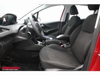 Peugeot 208 1.2 PureTech Blue Lion 5-DRS Navi Airco Cruise Bluetooth PDC picture 15