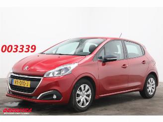 Schadeauto Peugeot 208 1.2 PureTech Blue Lion 5-DRS Navi Airco Cruise Bluetooth PDC 2018/1