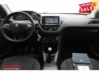 Peugeot 208 1.2 PureTech Blue Lion 5-DRS Navi Airco Cruise Bluetooth PDC picture 13