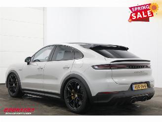 Porsche Cayenne 4.0 Turbo GT E-Hybrid PCCB Sport Chrono PDLS+ HUD Burmester HUD 360° picture 4