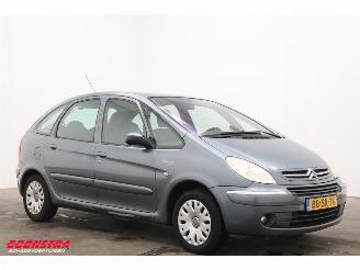 Citroën Xsara-picasso 1.6i-16V Caractère Clima Cruise PDC AHK picture 2