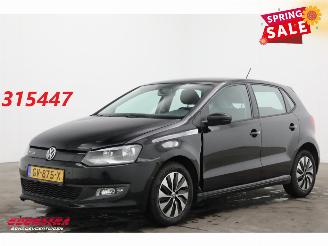 krockskadad bil auto Volkswagen Polo 1.4 TDI BlueMotion 5-DRS Navi Airco Cruise PDC 2015/10