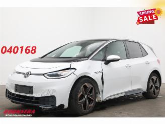 Damaged car Volkswagen ID.3 Pro S 77 kWh LED ACC Apple/Android LRHZ SHZ 2023/8