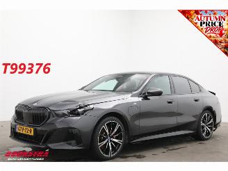 krockskadad bil auto BMW 5-serie 530e M-Sport Pro Leder ACC H/K Camera SHZ 2024/12