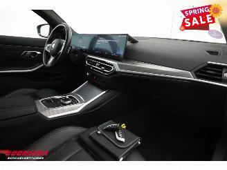 BMW 3-serie 330E M-Sport Schuifdak H/K Memory HUD LRHZ Camera AHK picture 13