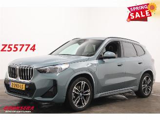 krockskadad bil auto BMW X1 xDrive30e M-Sport Pano LED Leder Memory Camera AHK 2024/5