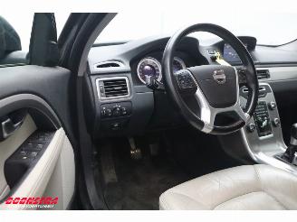 Volvo V-70 1.6 T4 Momentum Leder BiXenon Navi Clima Cruise SHZ PDC AHK picture 15