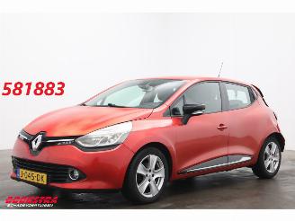 uszkodzony samochody osobowe Renault Clio 0.9 TCe Life Navi Airco Cruise PDC 85.827 km! 2013/11
