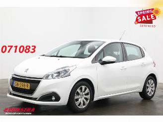 Tweedehands auto Peugeot 208 1.6 BlueHDi Blue Lease Navi Airco Cruise 172.500 km! 2018/7