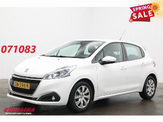 begagnad bil auto Peugeot 208 1.6 BlueHDi Blue Lease Navi Airco Cruise 172.500 km! 2018/7