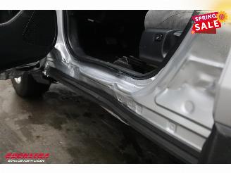 Toyota Corolla Cross 2.0 HP Hybrid Active LED ACC Navi Clima Camera LRHZ SHZ AHK picture 8