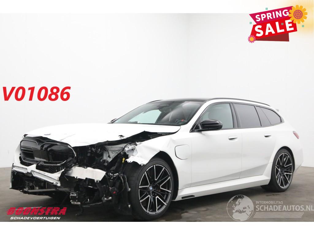 BMW M5 Touring Drivers Package HUD Carbon B&W ACC 360° AHK