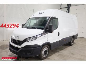 voitures fourgonnettes/vécules utilitaires Iveco Daily 35S18H HiMatic Navi Clima Cruise Camera AHK 2021/11