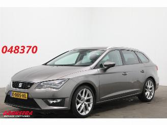 Coche accidentado Seat Leon ST 1.4 TSI FR LED Navi Clima Cruise SHZ PDC AHK 2013/11