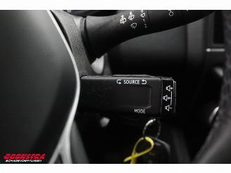 Renault Clio 1.0 TCe Zen Navi Airco Cruise AHK picture 17