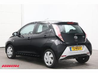 Toyota Aygo 1.0 VVT-i x-play Aut. Airco Camera Bluetooth 98.797 km! picture 4