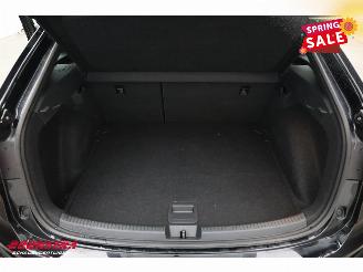 Volkswagen Taigo 1.0 TSI DSG R-Line LED Apple/Android Cruise Camera SHZ 8.184 km! picture 31