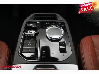 BMW iX xDrive M70 112 kWh Pano LED ACC B&W Memory 360° AHK picture 39