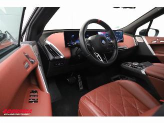 BMW iX xDrive M70 112 kWh Pano LED ACC B&W Memory 360° AHK picture 22