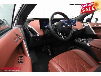 BMW iX xDrive M70 112 kWh Pano LED ACC B&W Memory 360° AHK picture 22