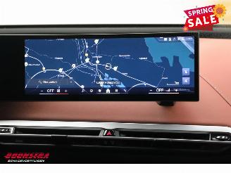 BMW iX xDrive M70 112 kWh Pano LED ACC B&W Memory 360° AHK picture 19