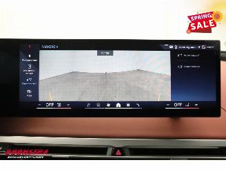 BMW iX xDrive M70 112 kWh Pano LED ACC B&W Memory 360° AHK picture 31