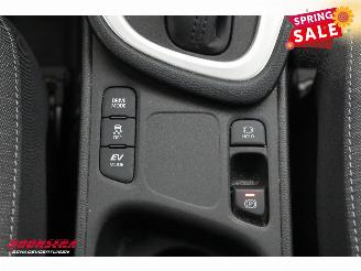 Toyota Yaris 1.5 Hybrid First Edition LED ACC Navi Clima Camera picture 26