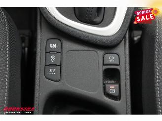 Toyota Yaris 1.5 Hybrid First Edition LED ACC Navi Clima Camera picture 26