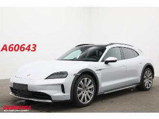 Vaurioauto  passenger cars Porsche Taycan 4 105 kWh Pano PDLS+ Bose Sport Chrono ACC Memory Ventilatie 360° 2024/10