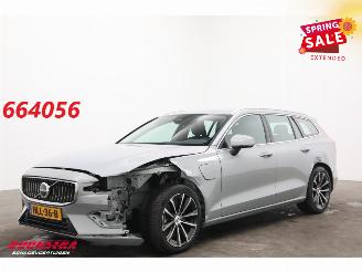 škoda osobní automobily Volvo V-60 T6 Plug-in hybrid AWD Essential Bright LED ACC Navi Camera LRHZ AHK 2025/4