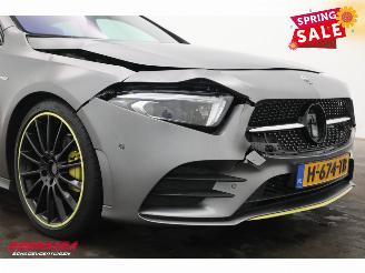 Mercedes A-klasse 200 7G-Tronic Edition AMG LED Schuifdak Burmester Camera SHZ picture 6