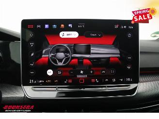 Volkswagen Golf 2.0 TSI GTI DSG 265 PK LED ACC Camera LRHZ SHZ picture 23