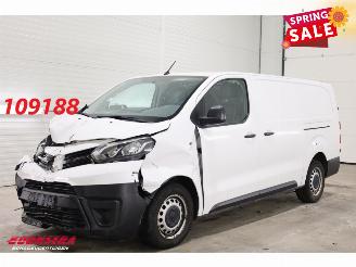 krockskadad bil bedrijf Toyota Proace 2.0 D-4D Cool Comfort Long 2X Schuifdeur Airco Cruise AHK 2017/11