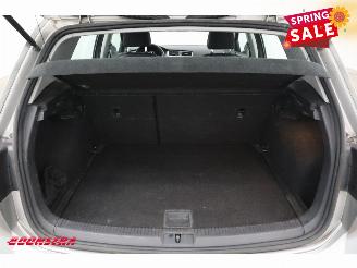 Volkswagen Golf 1.6 TDI Trendline BlueMotion Navi Bluetooth Airco Cruise picture 15