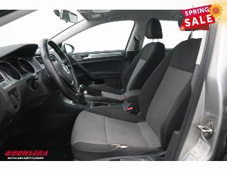 Volkswagen Golf 1.6 TDI Trendline BlueMotion Navi Bluetooth Airco Cruise picture 8