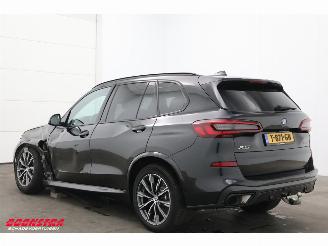 BMW X5 xDrive45e M-Sport Pano LED ACC Leder Memory HUD Camera Lucht AHK picture 4