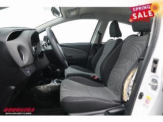 Toyota Yaris 1.5 Hybrid Aspiration Navi Airco Cruise Camera 132.153 km! picture 15