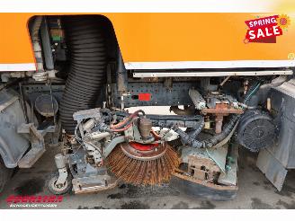 MAN TGM 18.240 Bucher Optifant 70 Kehrmaschine picture 7