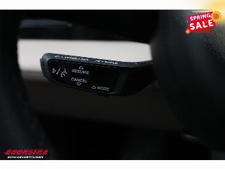 Porsche Taycan 79 kWh Pano LED Leder Cruise SHZ picture 19