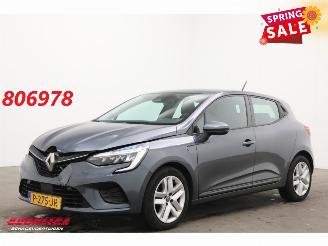 skadebil auto Renault Clio 1.0 TCe Zen Bluetooth Airco Cruise AHK 2022/3