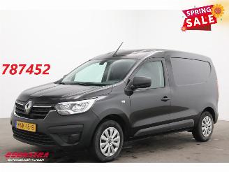 krockskadad bil bedrijf Renault Express 1.5 dCi 75 Comfort + Airco Cruise PDC AHK 2021/12