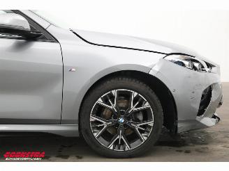 BMW 1-serie 120i M Sport LED HUD H/K 360° SHZ picture 5