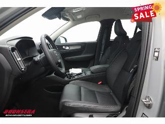 Volvo XC40 2.0 B3 Core LED Leder Apple/Android Camera SHZ LRHZ 9.766 km! picture 15