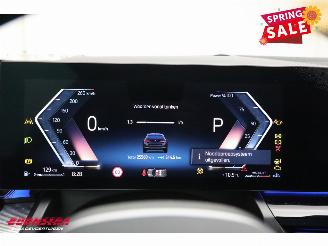 BMW 5-serie Touring 520d M-Sport Pro Pano LED ACC HUD 360° Memory H/K Ventilatie picture 23