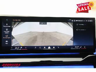 BMW 5-serie Touring 520d M-Sport Pro Pano LED ACC HUD 360° Memory H/K Ventilatie picture 30